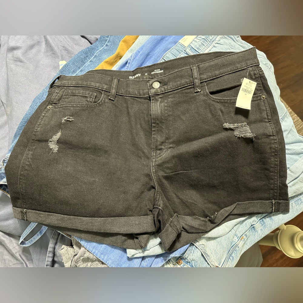 Old Navy boyfriend shorts black